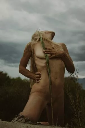 Tunaapari / Tuna Apari / Tuna Yuksel / onlytaz / tunaapari00 nude photo #0021