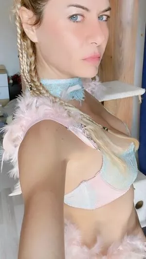 Tunaapari / Tuna Apari / Tuna Yuksel / onlytaz / tunaapari00 nude photo #0039