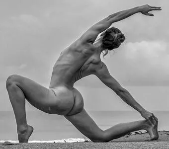 Tunaapari / Tuna Apari / Tuna Yuksel / onlytaz / tunaapari00 nude photo #0075