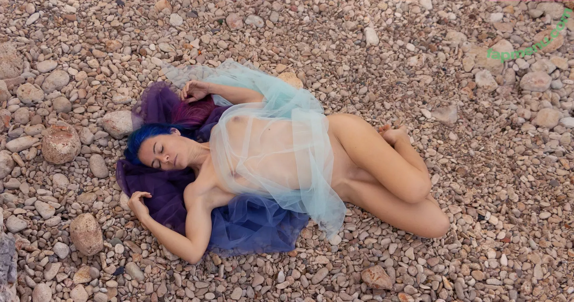 Tunaapari nude photo #0019 (Tuna Apari / Tuna Yuksel / onlytaz / tunaapari00)