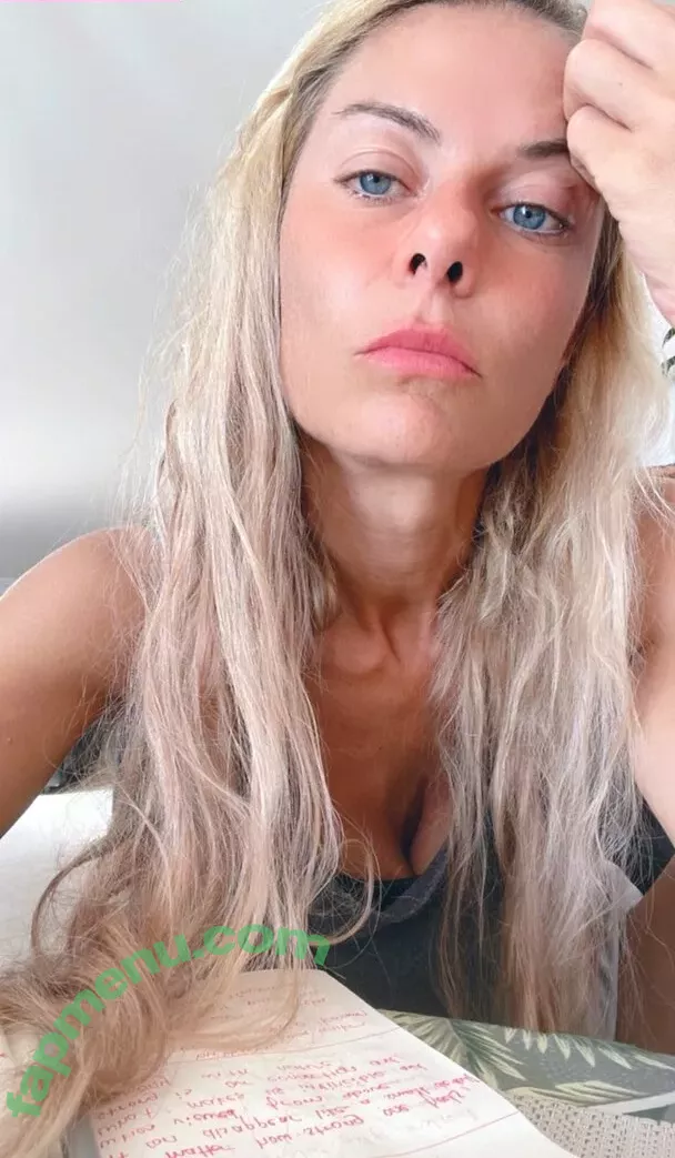 Tunaapari nude photo #0028 (Tuna Apari / Tuna Yuksel / onlytaz / tunaapari00)