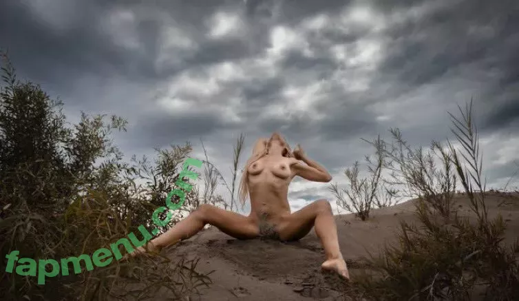 Tunaapari nude photo #0035 (Tuna Apari / Tuna Yuksel / onlytaz / tunaapari00)