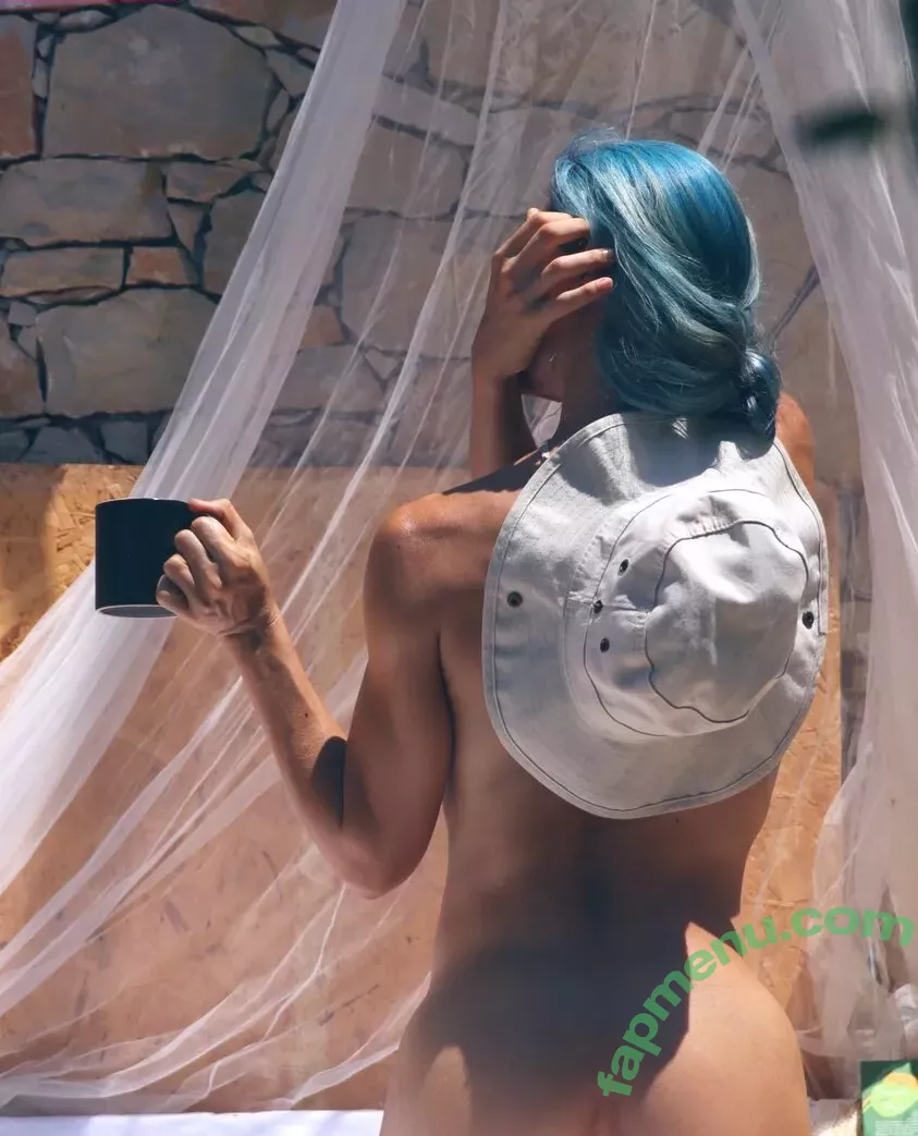 Tunaapari nude photo #0044 (Tuna Apari / Tuna Yuksel / onlytaz / tunaapari00)