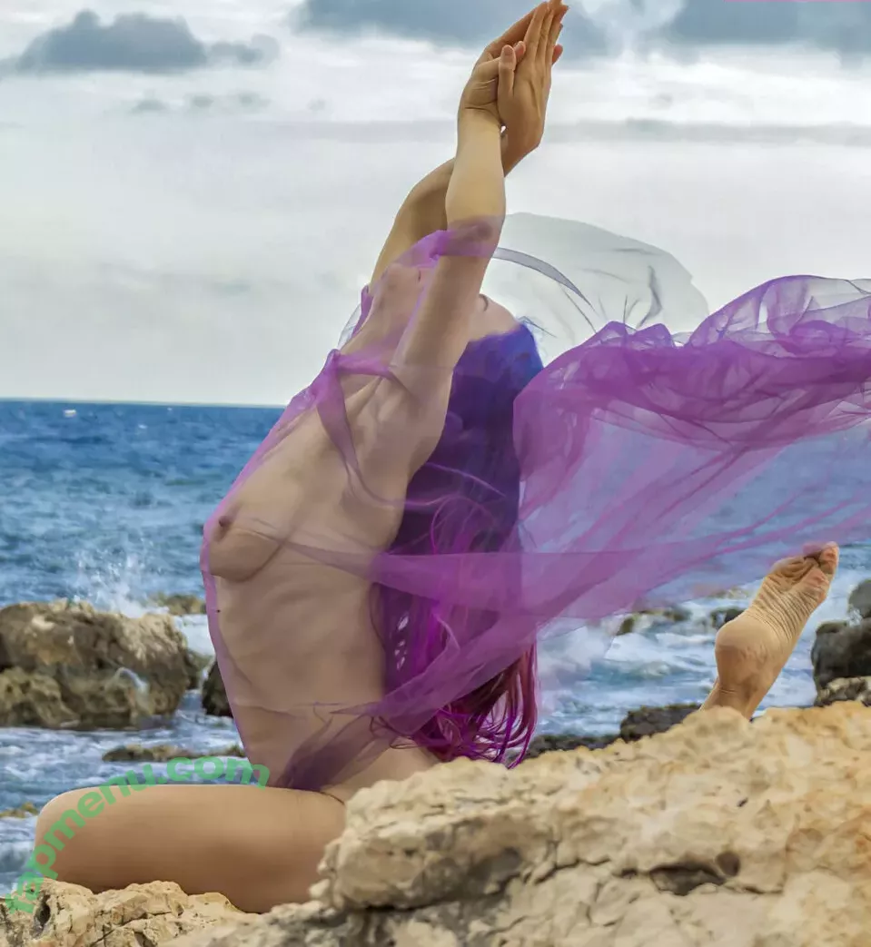 Tunaapari nude photo #0087 (Tuna Apari / Tuna Yuksel / onlytaz / tunaapari00)