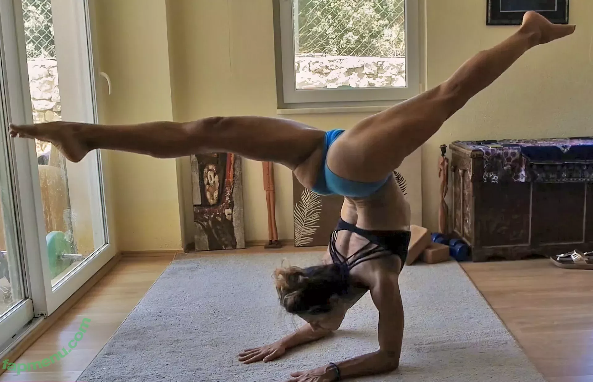 Tunaapari nude photo #0099 (Tuna Apari / Tuna Yuksel / onlytaz / tunaapari00)