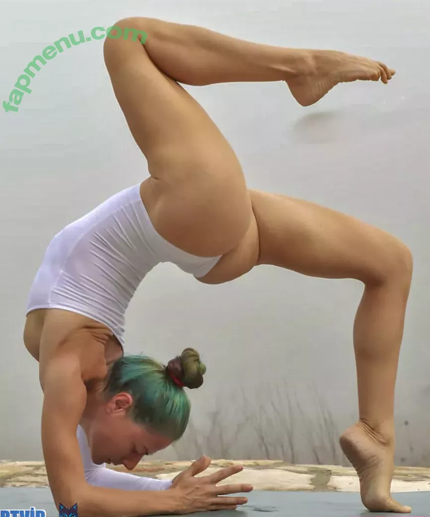 Tunaapari nude photo #0107 (Tuna Apari / Tuna Yuksel / onlytaz / tunaapari00)