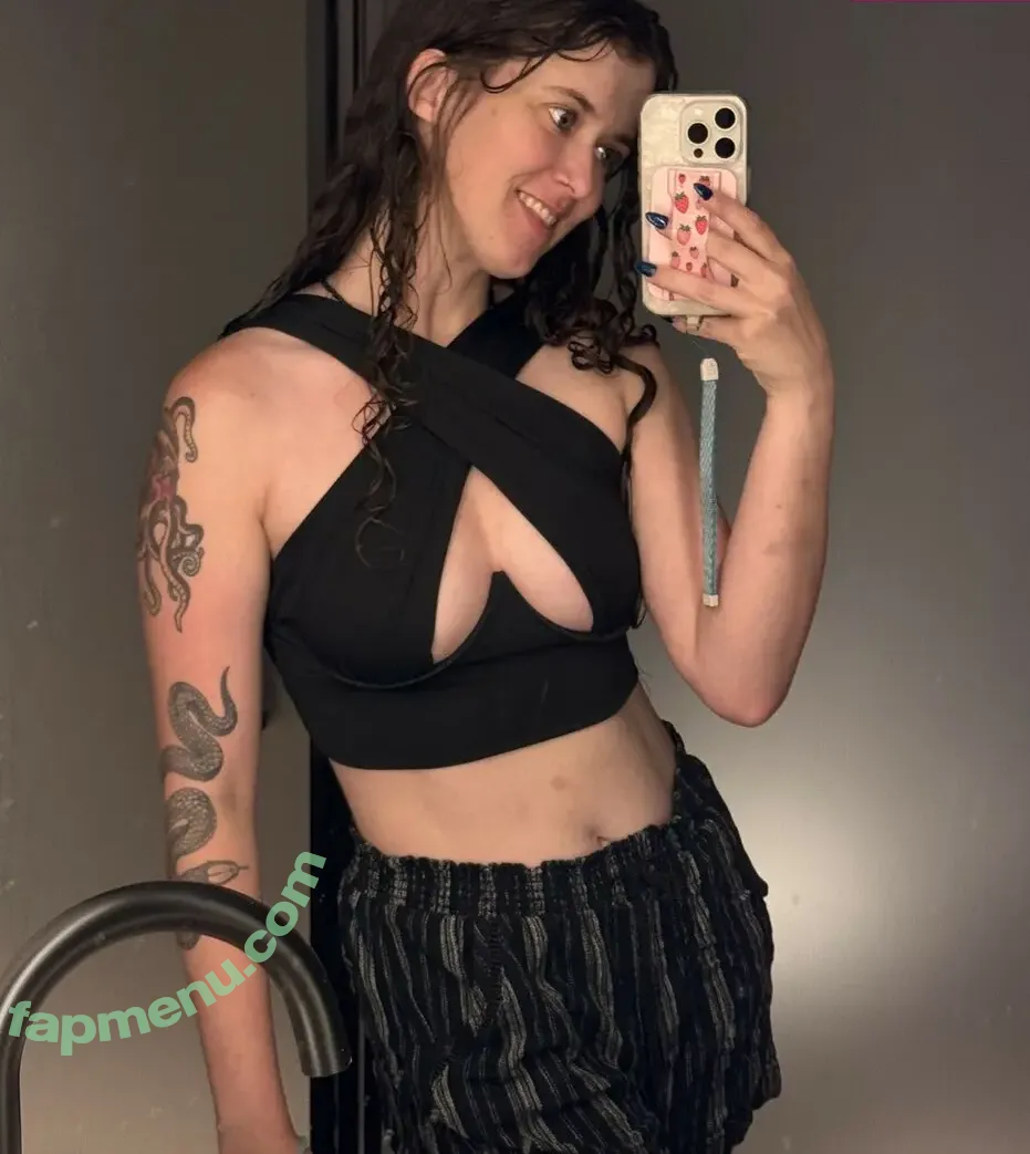 Tunnelsnakesfool nude photo #0019 (Tunnelsnakesfool)