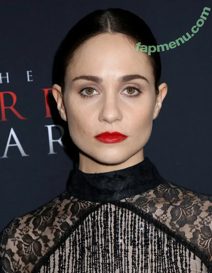 Tuppence Middleton nude photo #0019 (Tuppence / gracemiddleton / twopencemiddleton)