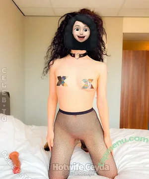 Turkhotwife / hotwifeceyda nude photo #0023