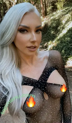  nude photo #0007