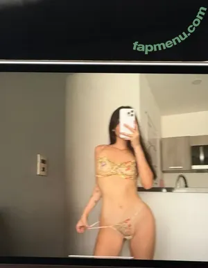 Tutyzulu / zuzusweet_official nude photo #0003