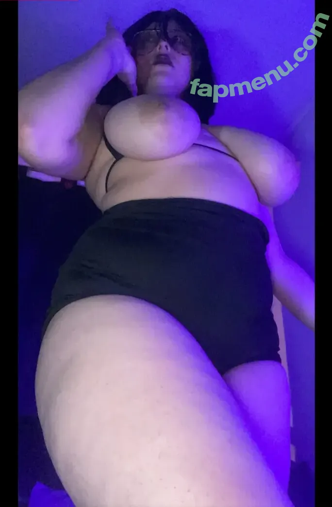 tuwaifuvirtual nude photo #0039 (tuwaifuvirtual_)