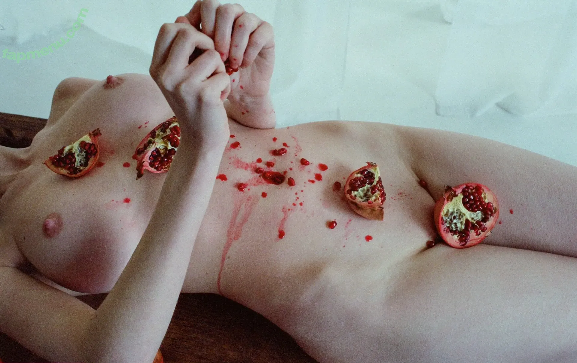 tvoyamia nude photo #0011 (tvoyamia)