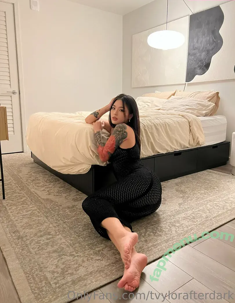 tvylorafterdark nude photo #0007 (votvylor)