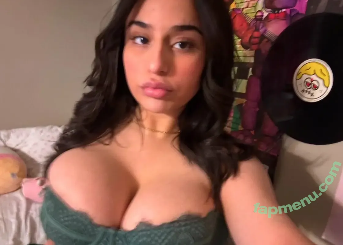 Tweakerbltch nude photo #0034 (5kylinn / Evazaatreh / Evazaatrehh)