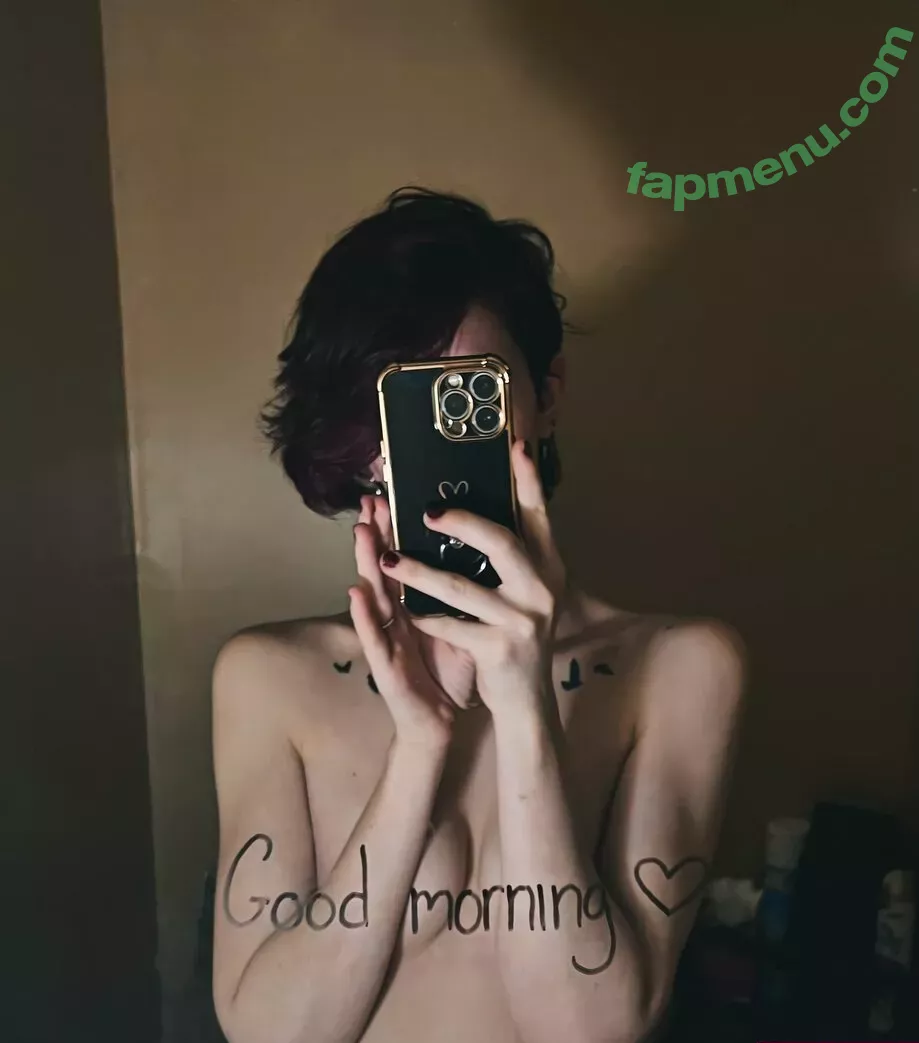 Twelveshade nude photo #0010 (skullkitten)
