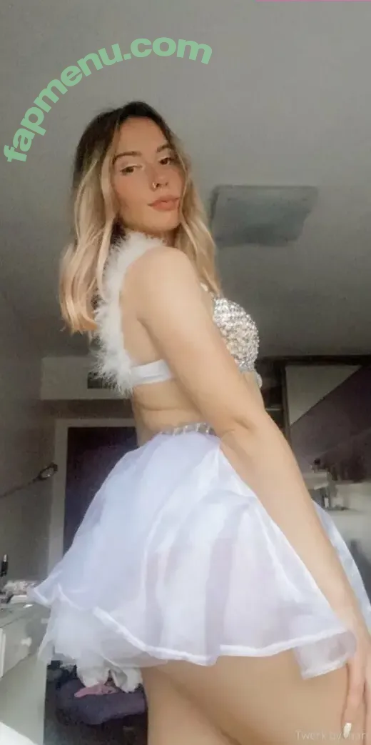twerkbymari nude photo #0012 (twerkbymari)