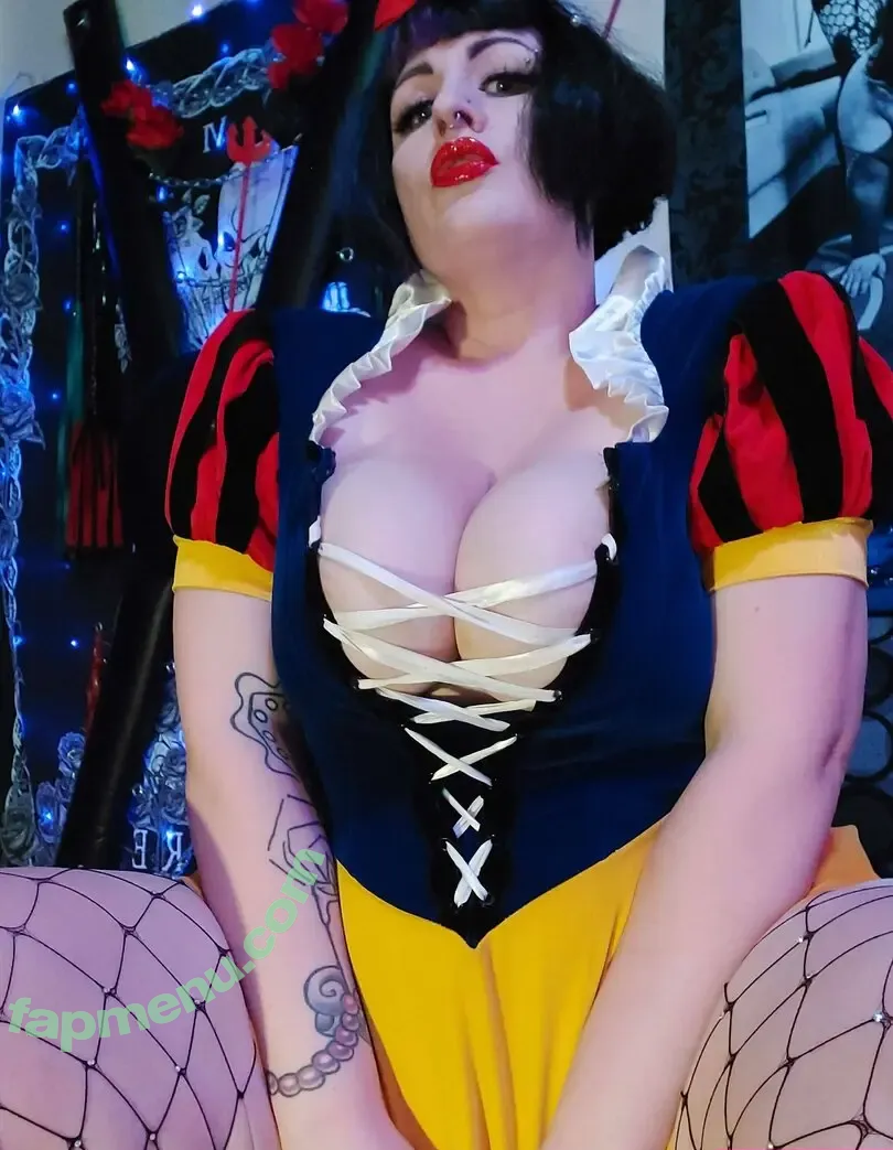 twotonguedtemptress nude photo #0014 (twotonguedtemptress)