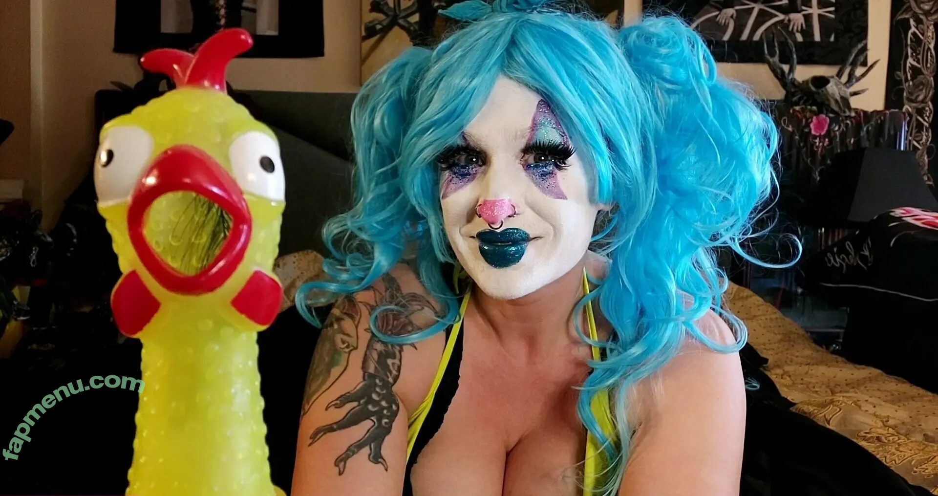 twotonguedtemptress nude photo #0020 (twotonguedtemptress)