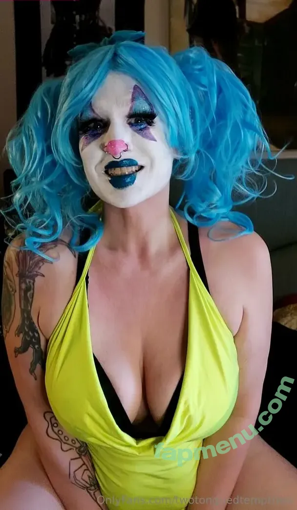 twotonguedtemptress nude photo #0024 (twotonguedtemptress)