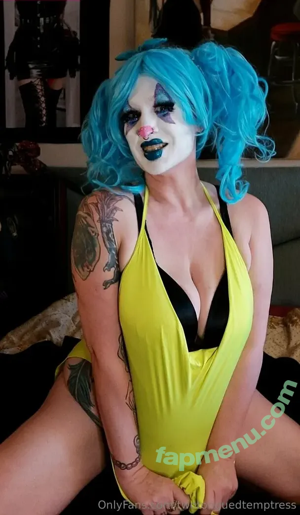 twotonguedtemptress nude photo #0026 (twotonguedtemptress)