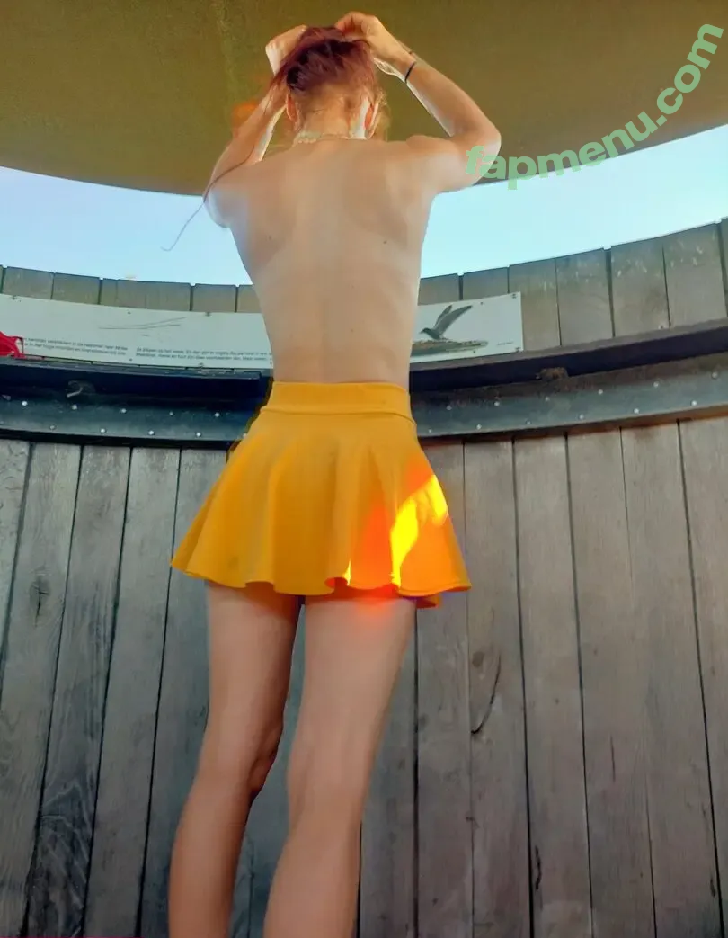 Twowheelsandponytail nude photo #0021 (twowheelsandaponytail)