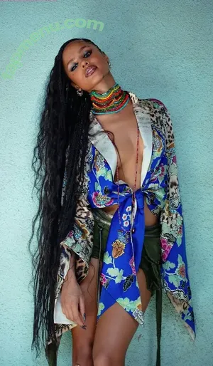 Tyla nude photo #0892