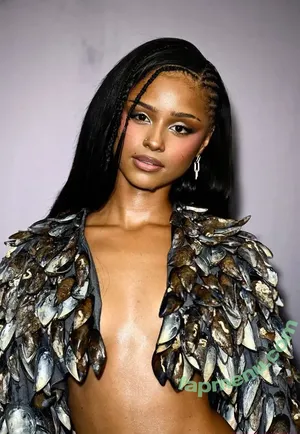 Tyla nude photo #0989