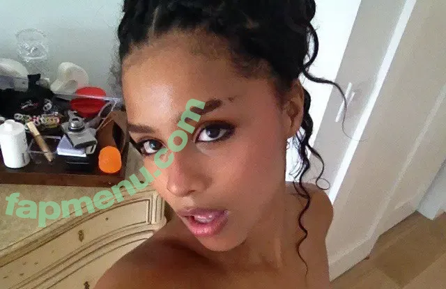 Tyla nude photo #0924 (Tyla)