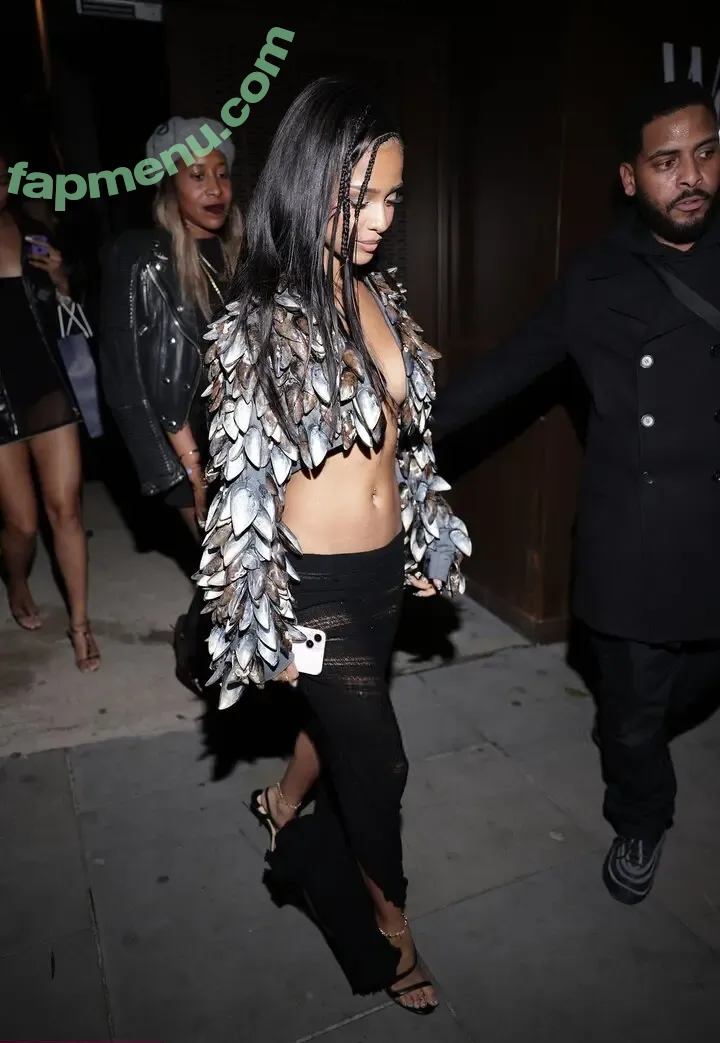 Tyla nude photo #0985 (Tyla)