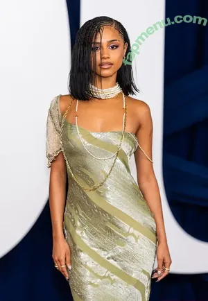 Tyla nude photo #1037