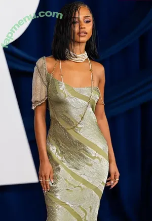 Tyla nude photo #1038