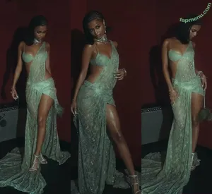 Tyla nude photo #1086