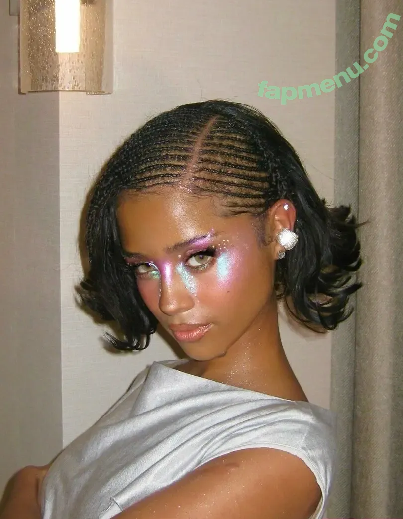 Tyla nude photo #1072 (Tyla)