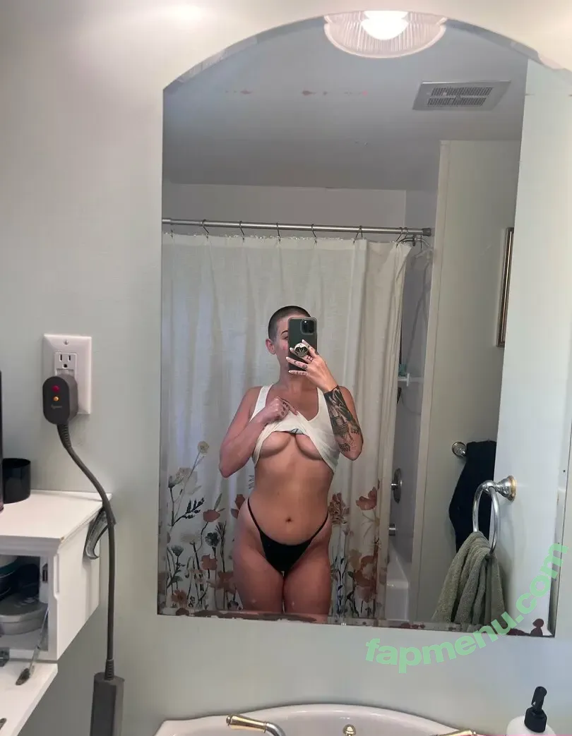 tylacrying nude photo #0005 (tylacurline)