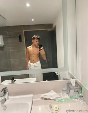  nude photo #0002