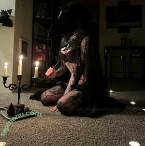 Tyniquewebster nude photo #0077