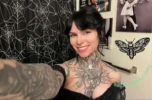 Tyniquewebster nude photo #0081