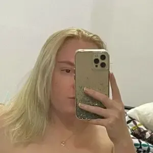 tynnillerobinson / itstynnille_ nude photo #0069