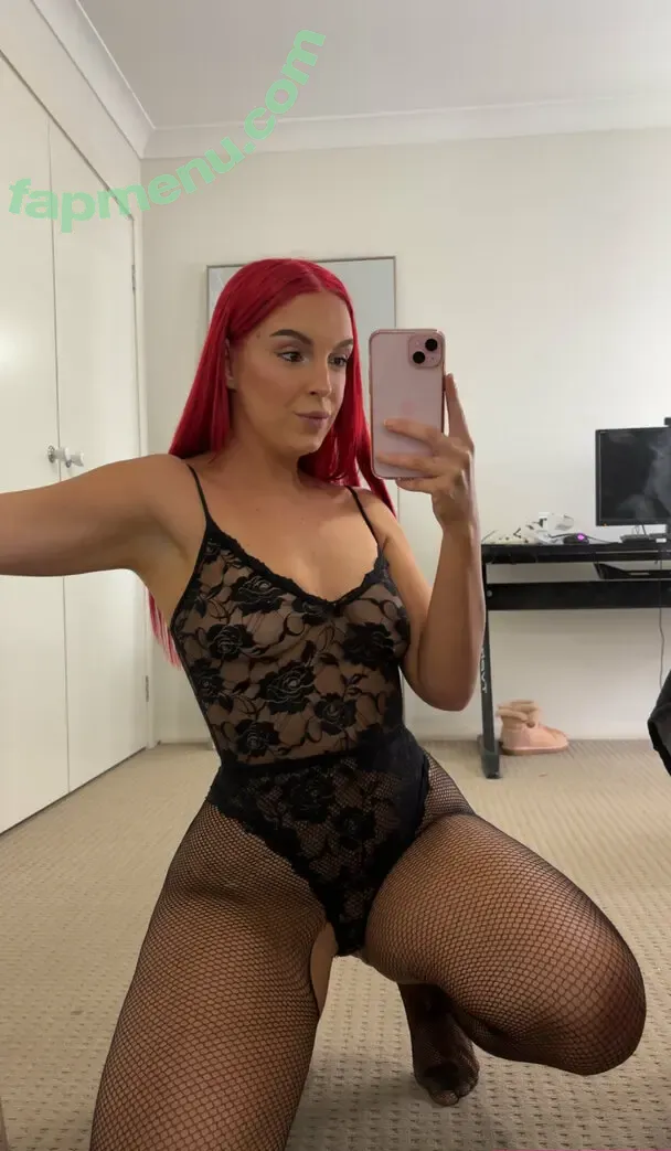 tynnillerobinson nude photo #0711 (itstynnille_)