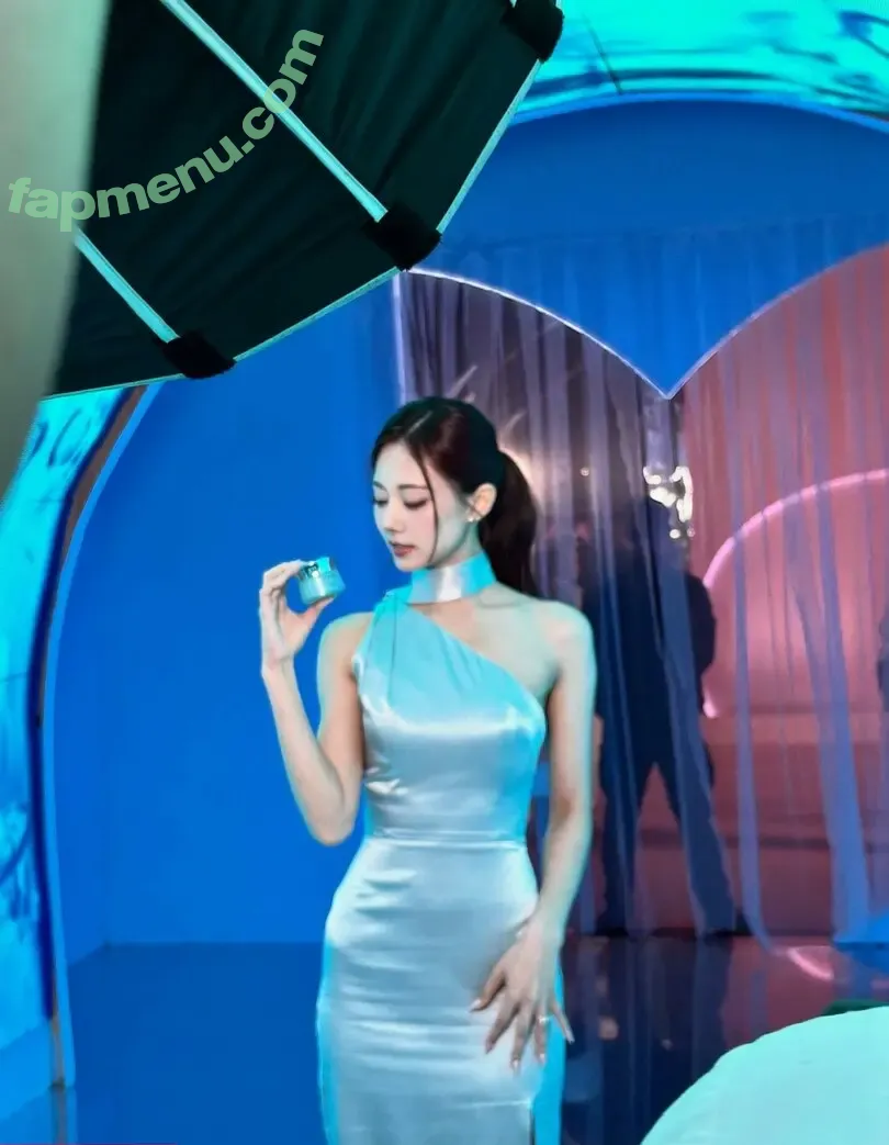 Tzuyu nude photo #0079 (Chiu Chú-jû | Twice / thinkaboutzu)