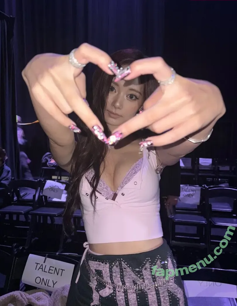 Tzuyu nude photo #0128 (Chiu Chú-jû | Twice / thinkaboutzu)