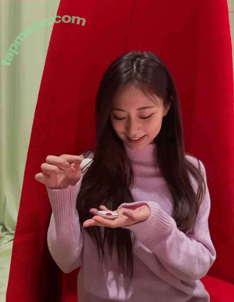 Tzuyu nude photo #0185 (Chiu Chú-jû | Twice / thinkaboutzu)
