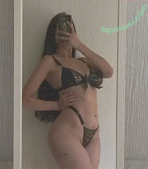  nude photo #0004