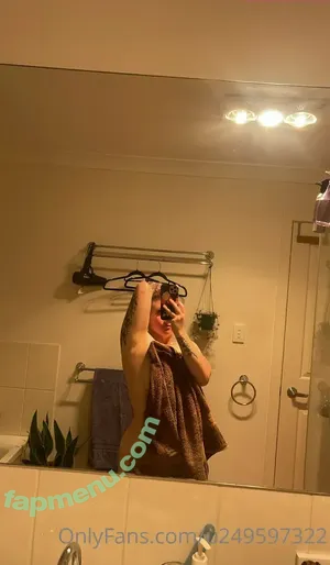  nude photo #0002