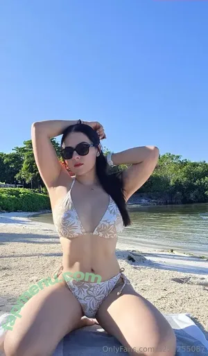  nude photo #0002