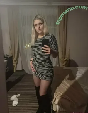  nude photo #0005