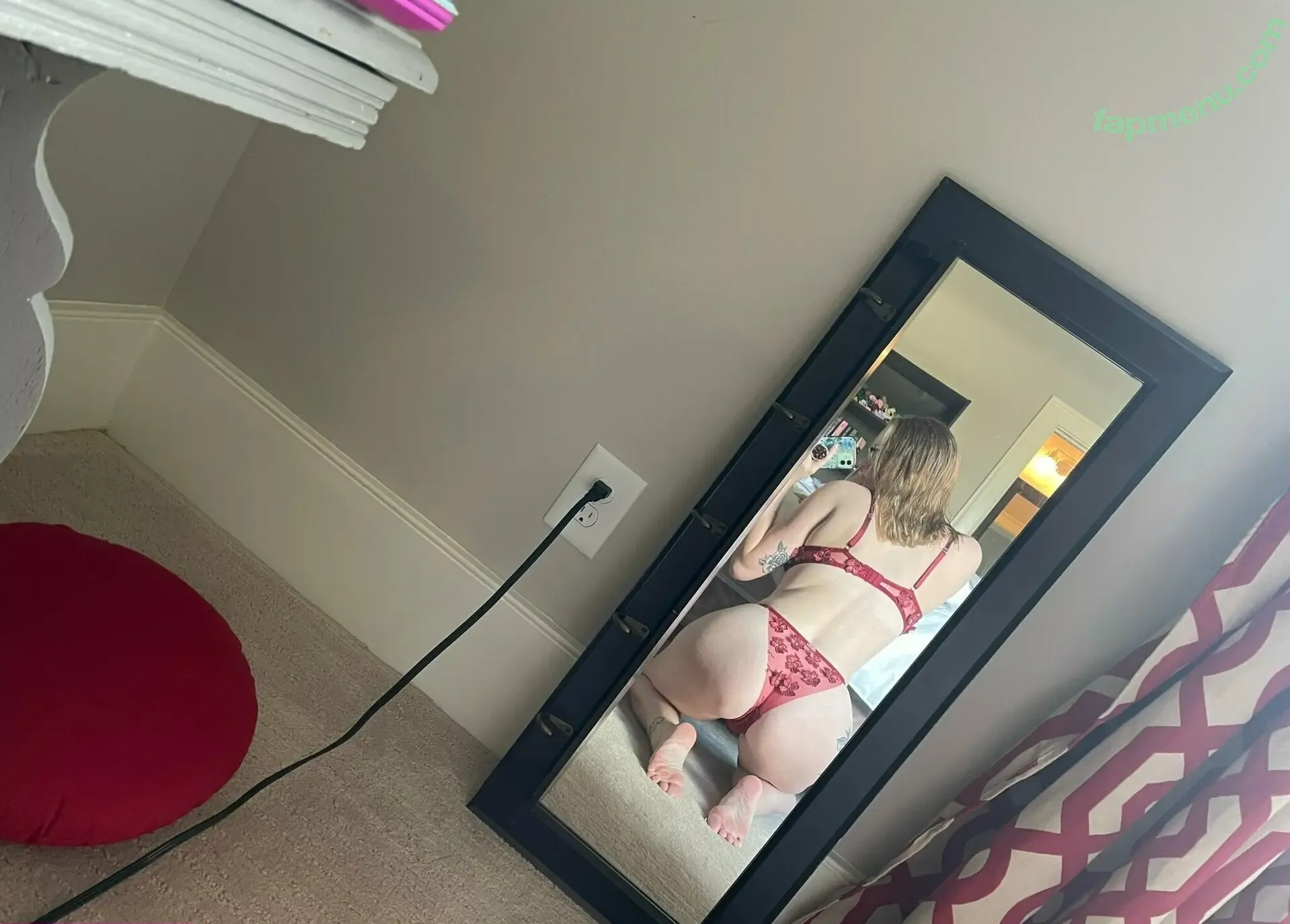 u275337497 nude photo #0008 (u275337497)