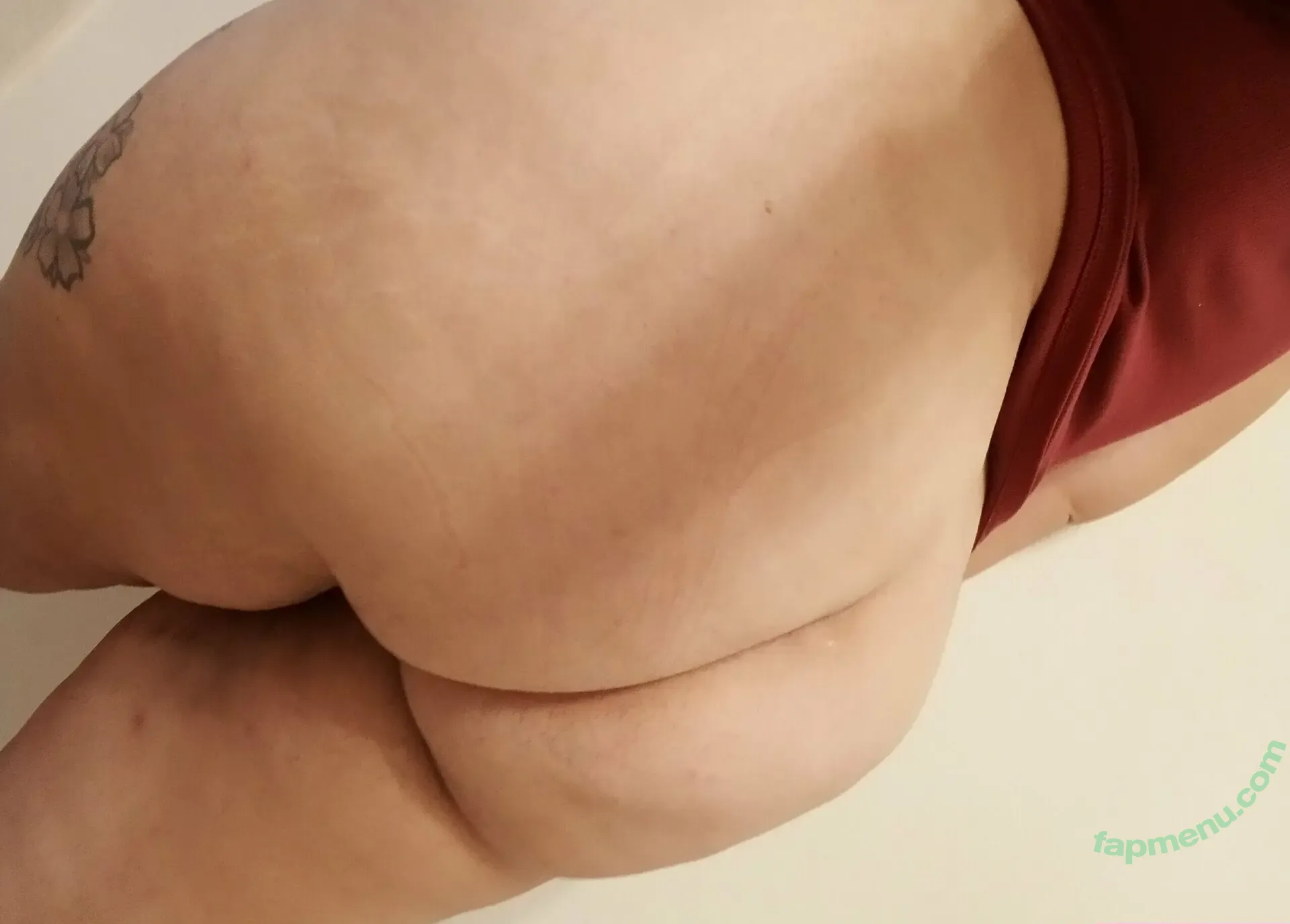u325121454 nude photo #0003 (u325121454)
