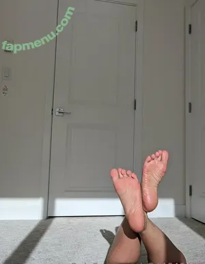  nude photo #0002